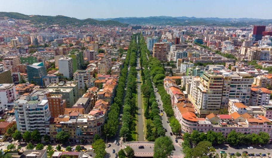 Gjelbërimi urban në Shqipëri nën normat e rekomanduara nga OBSH